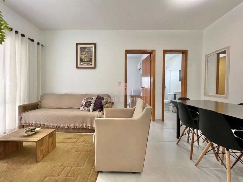 APARTAMENTO A VENDA DE 1 DORMITÓRIO A UMA QUADRA DO MAR.: 1ª foto da galeria de imagens do imóvel