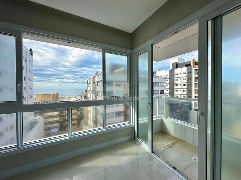 APARTAMENTO NOVO A VENDA A UMA QUADRA DO MAR.: 1ª foto da galeria de imagens do imóvel