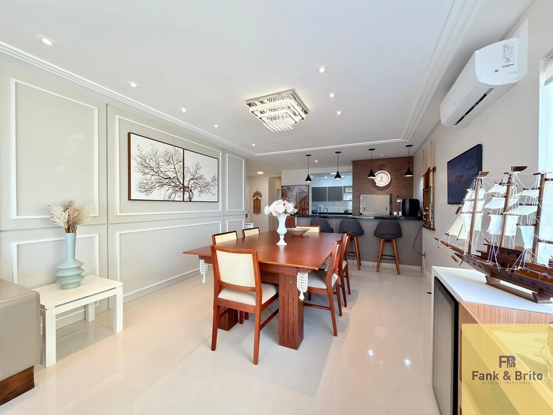 JUNTO A BEIRA MAR E CALÇADÃO, ENTRE DUAS PRAÇAS!: 14ª foto da galeria de imagens do imóvel