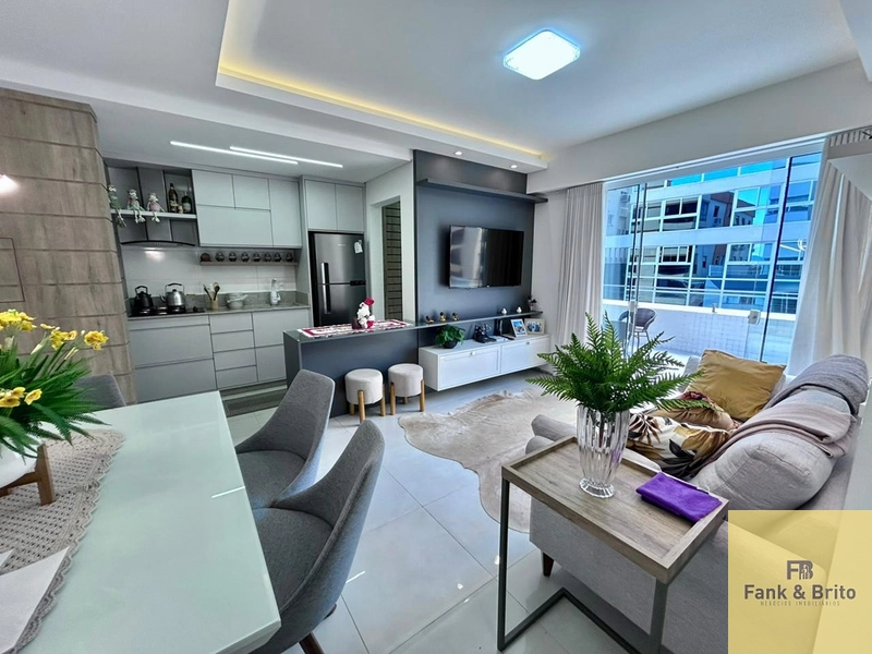 Mobiliado e decorado com terraço.: 3ª foto da galeria de imagens do imóvel