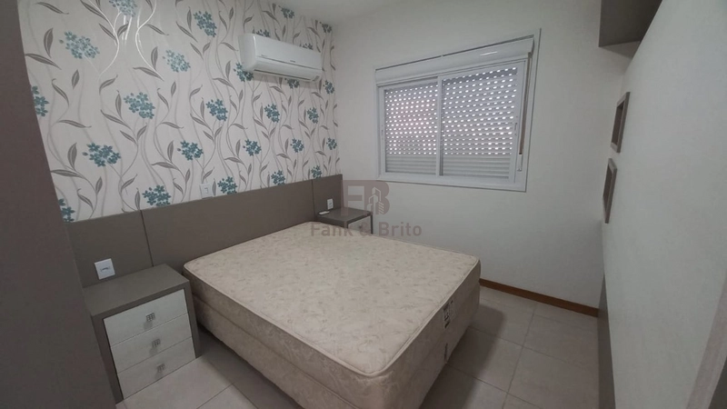 VENDE APARTAMENTO MOBILIADO PRONTO PARA MORAR AOS PÉS DA PRAÇA: 1ª foto da galeria de imagens do imóvel