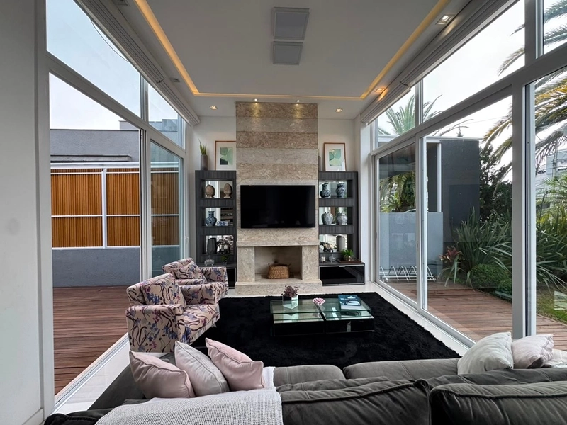 Casa de Alto Padrão à Venda no Condado de Capão | Oportunidade Única Abaixo do Valor de Mercado: 27ª foto da galeria de imagens do imóvel