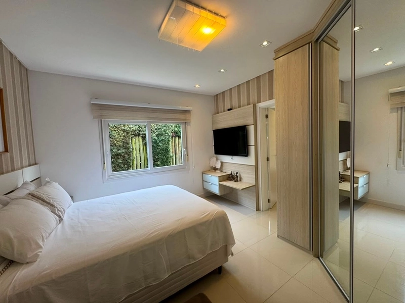 Casa de Alto Padrão à Venda no Condado de Capão | Oportunidade Única Abaixo do Valor de Mercado: 12ª foto da galeria de imagens do imóvel