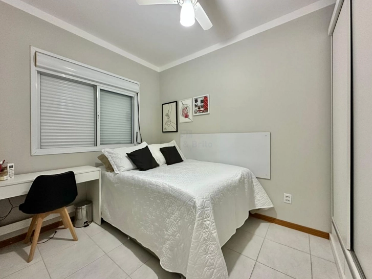 Viva em um apto com espaço de casa, a poucos passos do mar: 11ª foto da galeria de imagens do imóvel