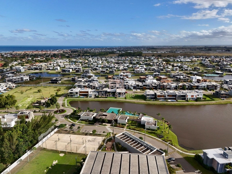 Sobrado de esquina no Condomínio Blue - Xangri-Lá / 04 suítes, piscina: 26ª foto da galeria de imagens do imóvel