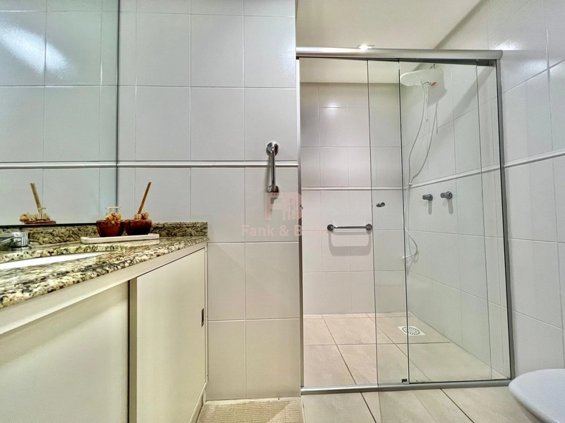 Três dormitórios com vista eterna para o mar: 21ª foto da galeria de imagens do imóvel