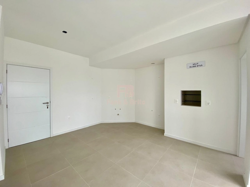 Apartamento novo, poucos metros do mar!: 8ª foto da galeria de imagens do imóvel