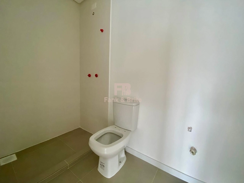 Apartamento novo, poucos metros do mar!: 6ª foto da galeria de imagens do imóvel