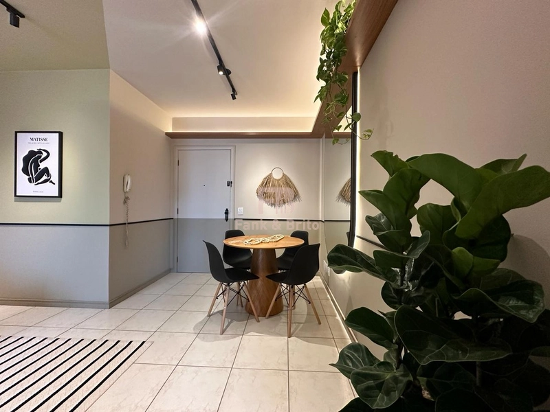 Charmoso apartamento mobiliado e decorado 2 dormitórios no Centro!: 5ª foto da galeria de imagens do imóvel