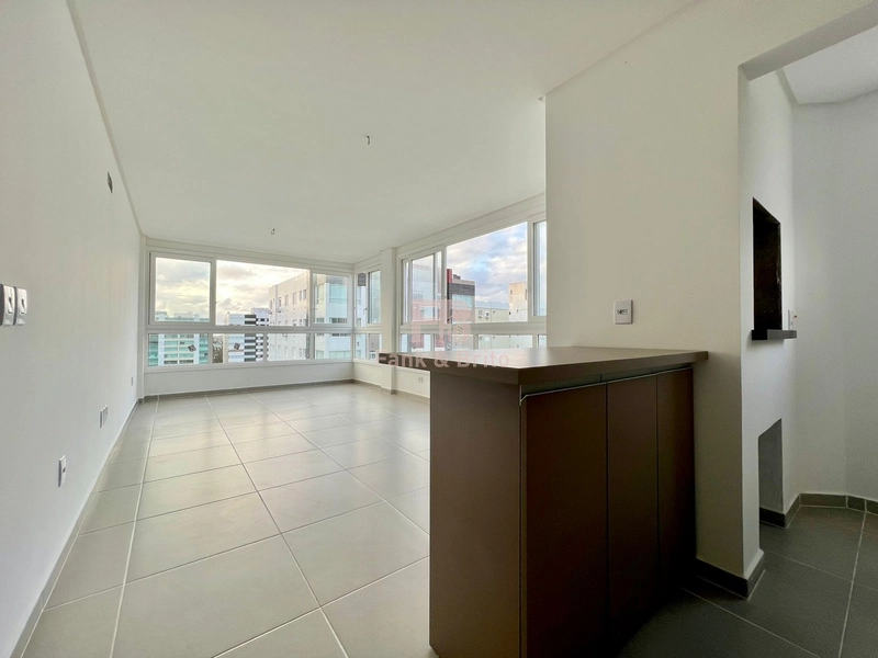 APARTAMENTO À VENDA EM CAPÃO DA CANOA: 2ª foto da galeria de imagens do imóvel