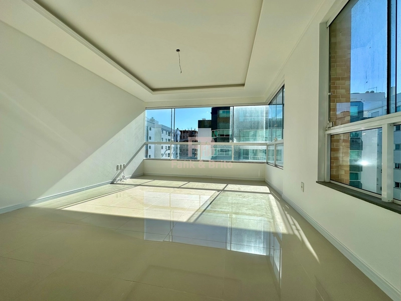 APARTAMENTO DE 3 DORMITÓRIOS A VENDA NA ZONA NOVA DE CAPÃO: 2ª foto da galeria de imagens do imóvel