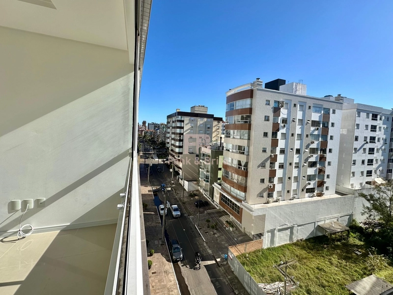 APARTAMENTO DE 3 DORMITÓRIOS A VENDA NA ZONA NOVA DE CAPÃO: 4ª foto da galeria de imagens do imóvel