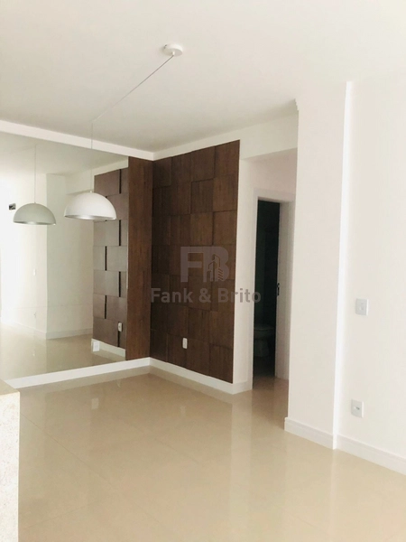 VENDE APARTAMENTO AMPLO JUNTO A PRAÇA ISRAELITA: 3ª foto da galeria de imagens do imóvel