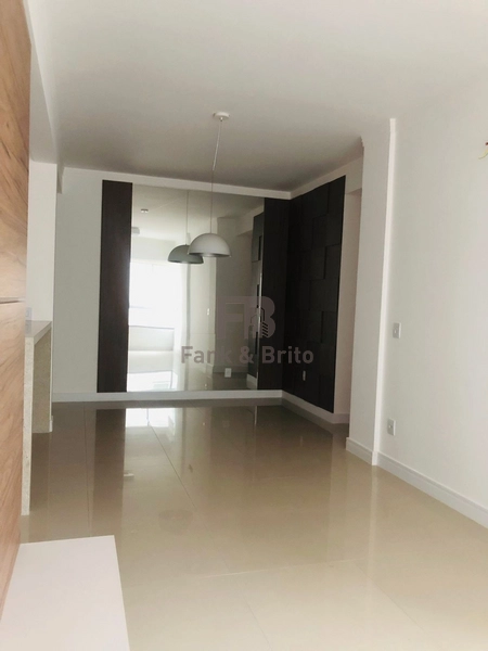 VENDE APARTAMENTO AMPLO JUNTO A PRAÇA ISRAELITA: 1ª foto da galeria de imagens do imóvel
