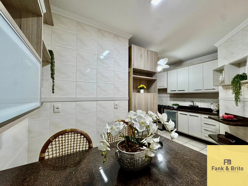 Apartamento amplo com vista para o mar!: 18ª foto da galeria de imagens do imóvel