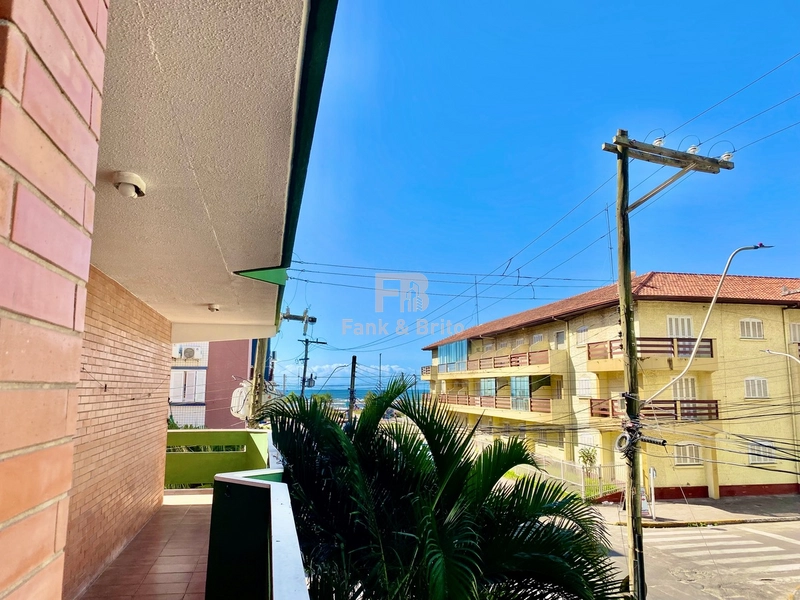 Sacada de frente no coração de Capão da Canoa.: 37ª foto da galeria de imagens do imóvel