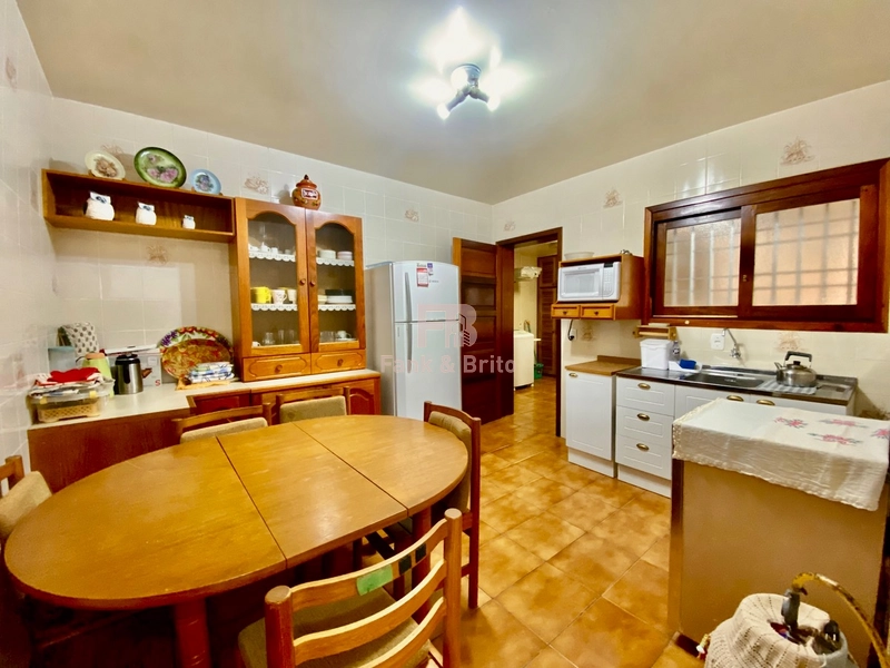 Sacada de frente no coração de Capão da Canoa.: 15ª foto da galeria de imagens do imóvel