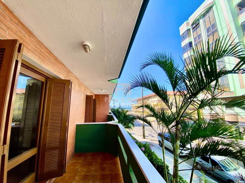 Sacada de frente no coração de Capão da Canoa.: 29ª foto da galeria de imagens do imóvel