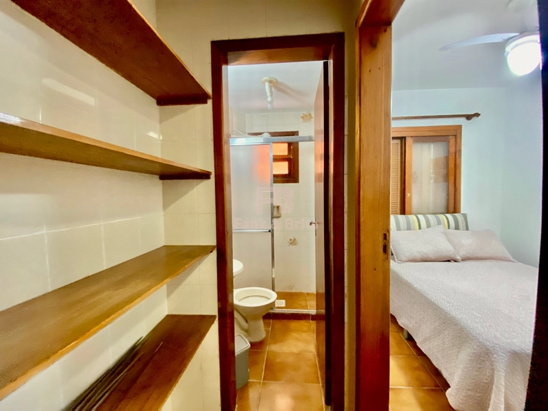 Sacada de frente no coração de Capão da Canoa.: 22ª foto da galeria de imagens do imóvel