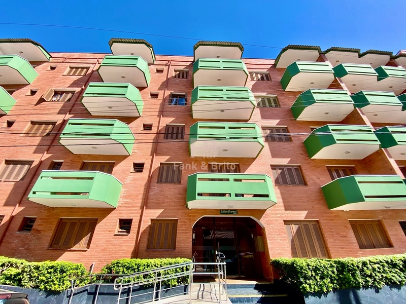 Sacada de frente no coração de Capão da Canoa.: 36ª foto da galeria de imagens do imóvel