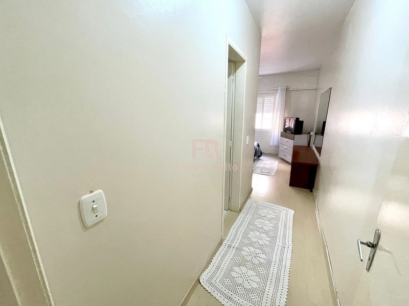 Dois dormitórios a uma quadra do mar: 17ª foto da galeria de imagens do imóvel