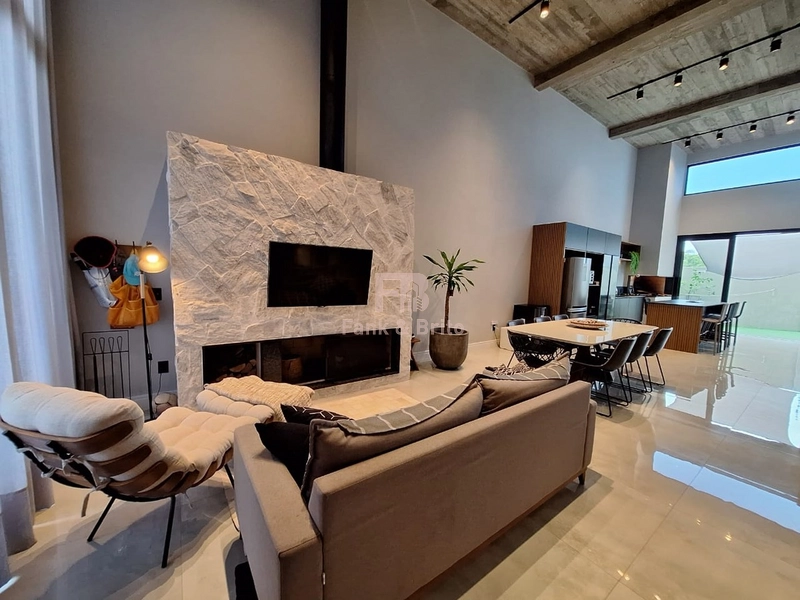 Excelente casa térrea com alto padrão construtivo e  acabamentos: 2ª foto da galeria de imagens do imóvel