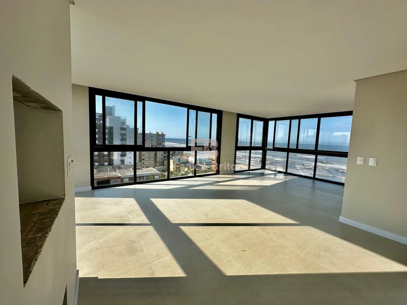Apartamento 3 suítes com vista liberada para praça e mar!: 2ª foto da galeria de imagens do imóvel