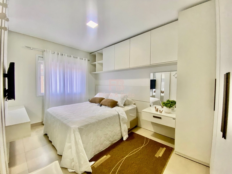 VENDE APARTAMENTO MOBILIADO E DECORADO NO BAIRRO NAVEGANTES EM CAPÃO: 4ª foto da galeria de imagens do imóvel