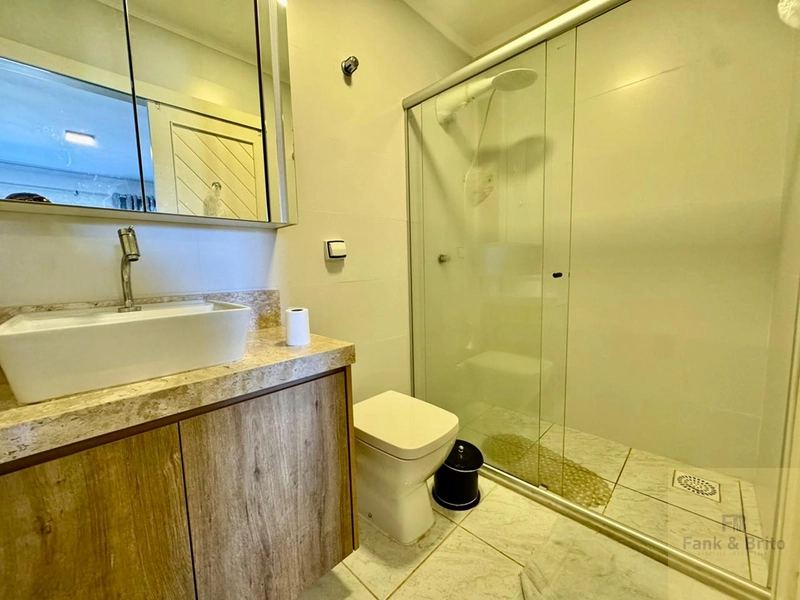 Sobrado a venda em Xangri lá: 24ª foto da galeria de imagens do imóvel