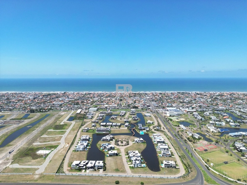 🏡 Sobrado Beira Lago – Condomínio Sense | Atlântida: 32ª foto da galeria de imagens do imóvel
