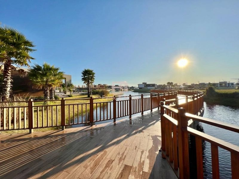 🏡 Sobrado Beira Lago – Condomínio Sense | Atlântida: 49ª foto da galeria de imagens do imóvel