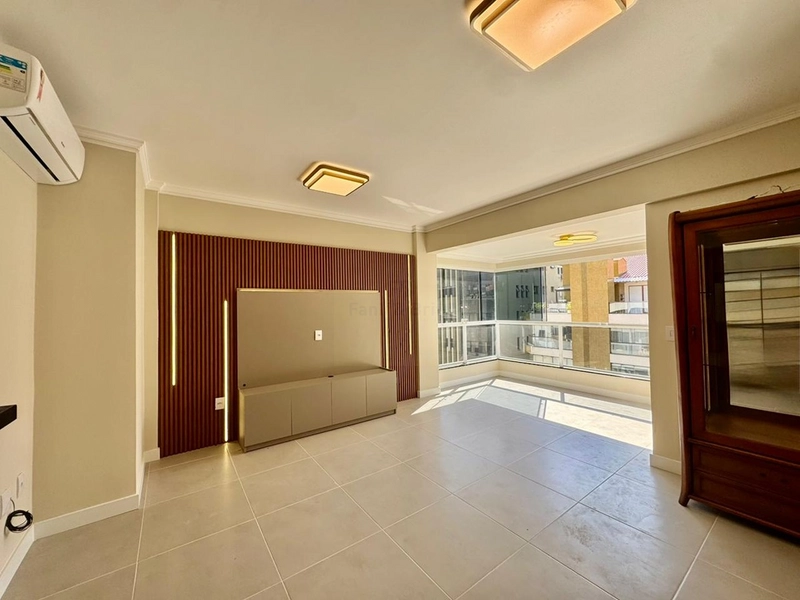 APARTAMENTO DOIS DORMITORIOS À VENDA EM CAPÃP DA CANOA: 3ª foto da galeria de imagens do imóvel