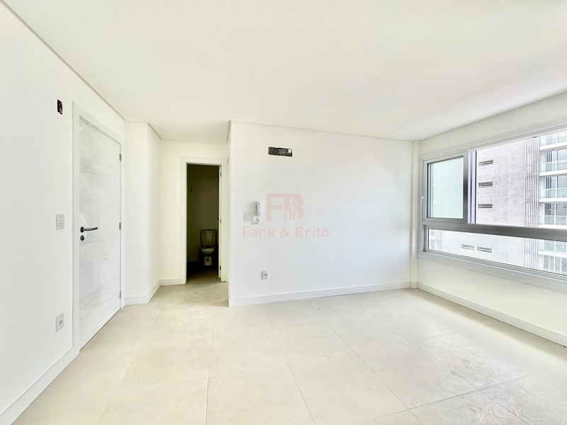 NOVO- NUNCA HABITADO COM VISTA LIBERADA.: 8ª foto da galeria de imagens do imóvel