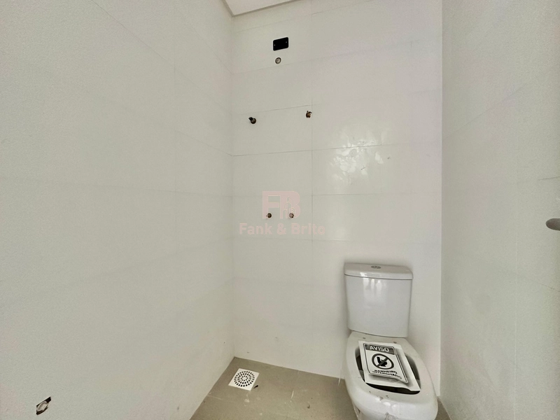 NOVO- NUNCA HABITADO COM VISTA LIBERADA.: 10ª foto da galeria de imagens do imóvel