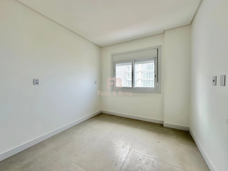 NOVO- NUNCA HABITADO COM VISTA LIBERADA.: 9ª foto da galeria de imagens do imóvel