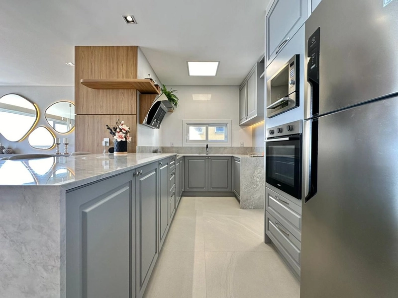 APARTAMENTO À VENDA EM CAPÃO DA CANOA!⁣ DE FRENTE PARA O MAR  ALTO PADRÃO, INFRAESTRUTURA.: 17ª foto da galeria de imagens do imóvel