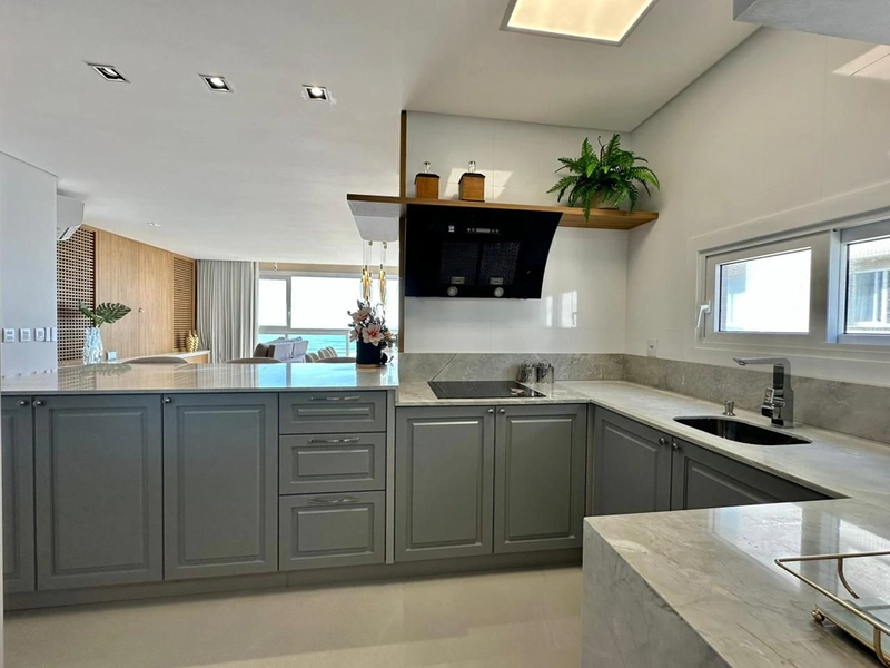 APARTAMENTO À VENDA EM CAPÃO DA CANOA!⁣ DE FRENTE PARA O MAR  ALTO PADRÃO, INFRAESTRUTURA.: 18ª foto da galeria de imagens do imóvel