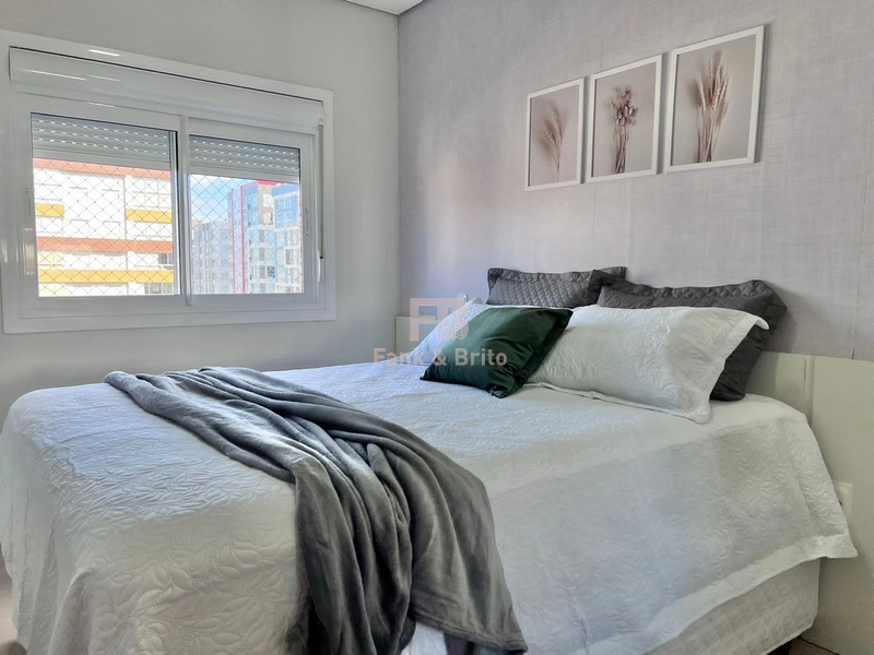 Apartamento 2  dormitórios mobiliado frente praça Tiaraju!: 6ª foto da galeria de imagens do imóvel