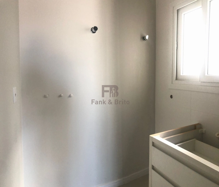 VENDE APARTAMENTO AOS PÉS DA PRAÇA FLÁVIO BOIANOVSKI: 5ª foto da galeria de imagens do imóvel