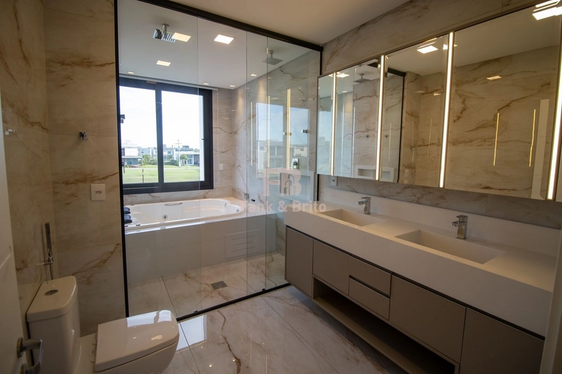 Casa de Luxo à Venda em Condomínio Exclusivo com Vista para o Lago: 22ª foto da galeria de imagens do imóvel