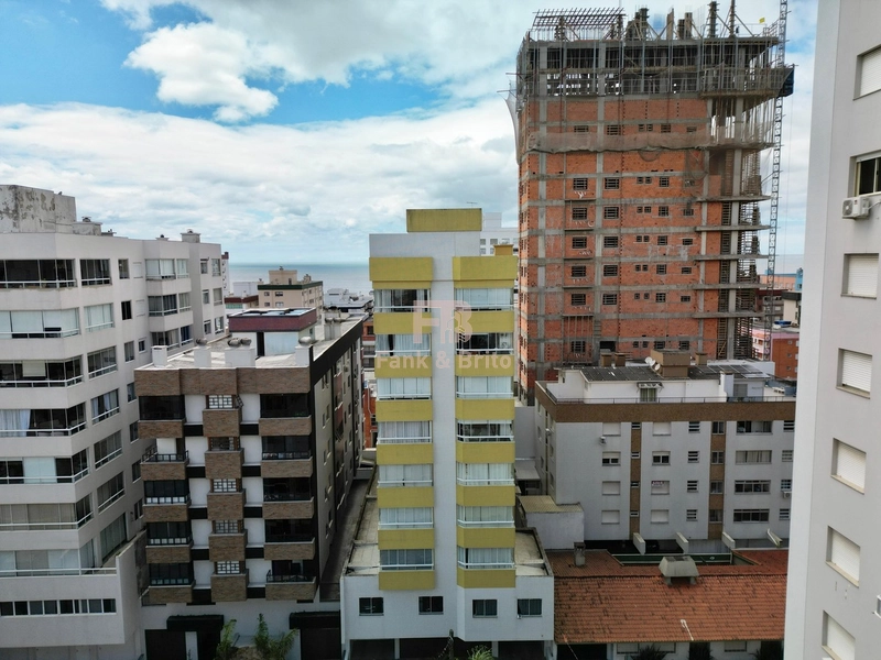 3 QUADRAS DO MAR, JUNTO A PRAÇA, SUPERMERCADOS E FARMÁCIAS!: 17ª foto da galeria de imagens do imóvel