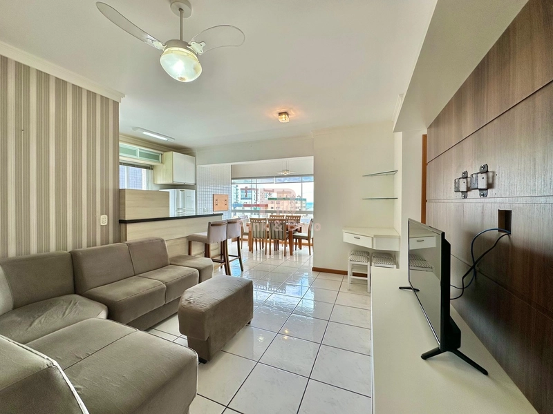 3 QUADRAS DO MAR, JUNTO A PRAÇA, SUPERMERCADOS E FARMÁCIAS!: 2ª foto da galeria de imagens do imóvel