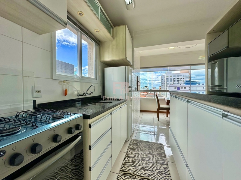 3 QUADRAS DO MAR, JUNTO A PRAÇA, SUPERMERCADOS E FARMÁCIAS!: 10ª foto da galeria de imagens do imóvel