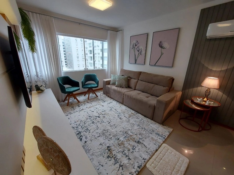 VENDE APARTAMENTO DE FRENTE MOBILIADO POUCOS METROS DO MAR: 6ª foto da galeria de imagens do imóvel