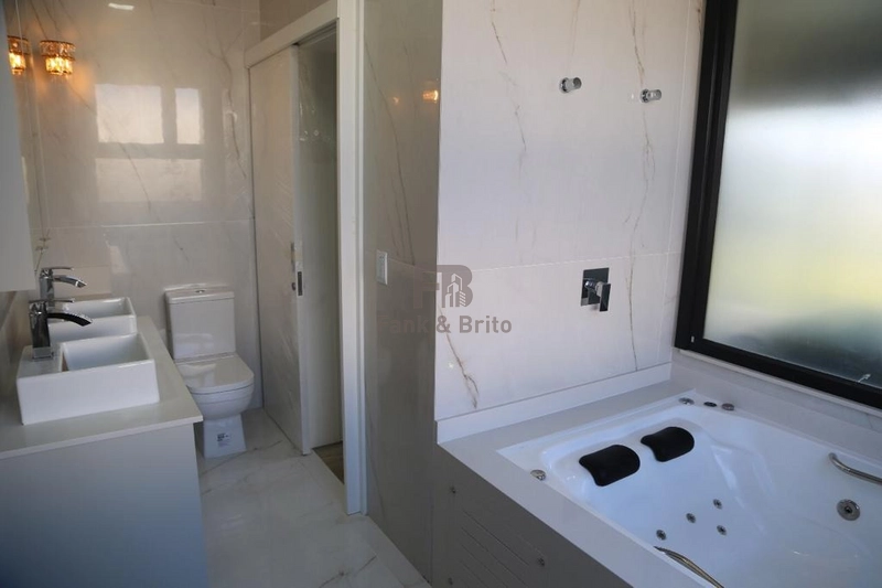 Sobrado beira Lago contemporâneo e luxuoso: 5ª foto da galeria de imagens do imóvel