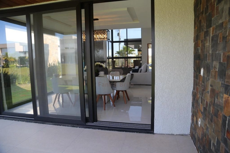 Sobrado beira Lago contemporâneo e luxuoso: 45ª foto da galeria de imagens do imóvel