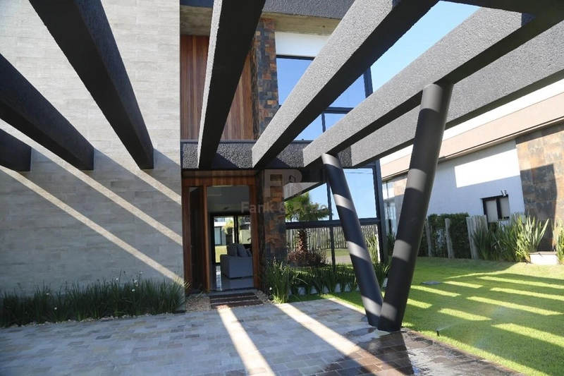 Sobrado beira Lago contemporâneo e luxuoso: 59ª foto da galeria de imagens do imóvel