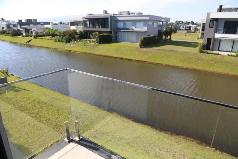 Sobrado beira Lago contemporâneo e luxuoso: 14ª foto da galeria de imagens do imóvel