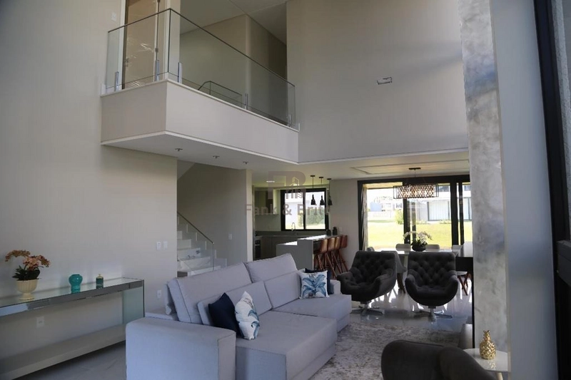 Sobrado beira Lago contemporâneo e luxuoso: 43ª foto da galeria de imagens do imóvel