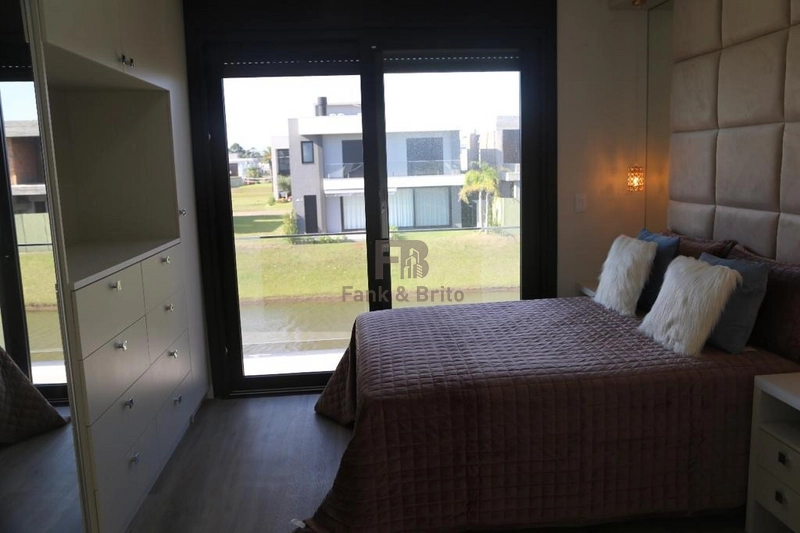 Sobrado beira Lago contemporâneo e luxuoso: 17ª foto da galeria de imagens do imóvel